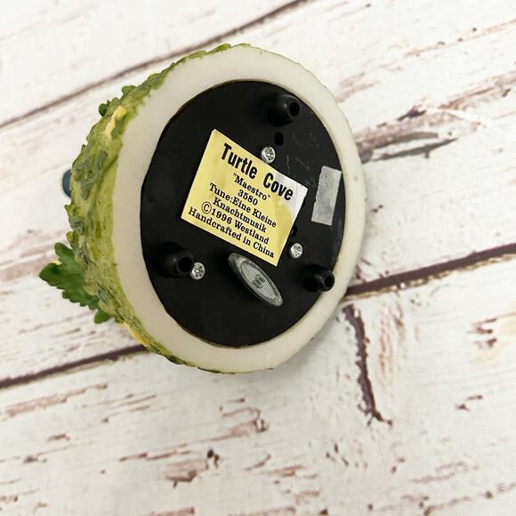 TURTLE COVE “Maestro” Vintage 1996 Music Figure - Plays Eine Kleine Knachusik - Picture 4 of 5